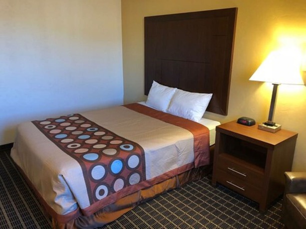 Imagen de la habitación del Hotel Super 8 By Wyndham Klamath Falls. Foto 7