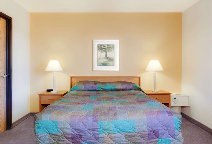 Imagen de la habitación del Hotel Super 8 By Wyndham Klamath Falls. Foto 8