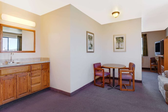 Imagen de la habitación del Hotel Super 8 By Wyndham Klamath Falls. Foto 10