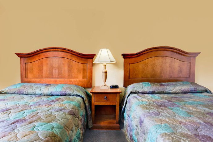 Imagen de la habitación del Hotel Super 8 By Wyndham Klamath Falls. Foto 11