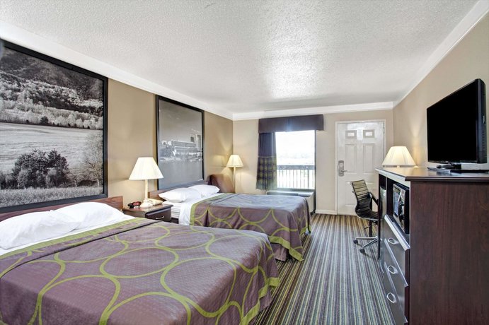 Imagen de la habitación del Hotel Super 8 By Wyndham Knoxville East. Foto 3
