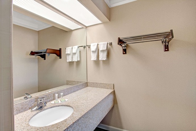 Imagen de la habitación del Hotel Super 8 By Wyndham Knoxville East. Foto 4