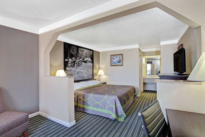 Imagen de la habitación del Hotel Super 8 By Wyndham Knoxville East. Foto 7