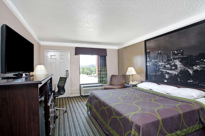 Imagen de la habitación del Hotel Super 8 By Wyndham Knoxville East. Foto 8