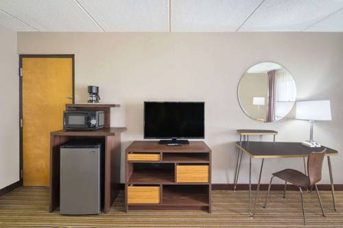 Imagen de la habitación del Hotel Super 8 By Wyndham Knoxville North/powell. Foto 2