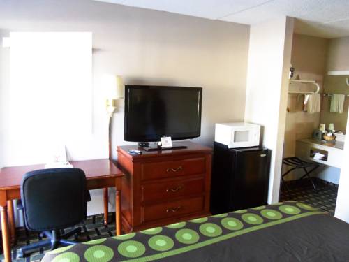 Imagen de la habitación del Hotel Super 8 By Wyndham Knoxville West/farragut. Foto 6