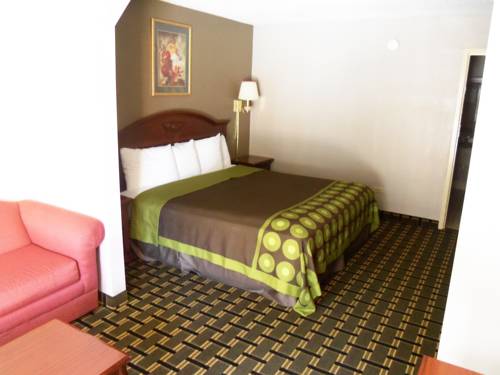 Imagen de la habitación del Hotel Super 8 By Wyndham Knoxville West/farragut. Foto 15