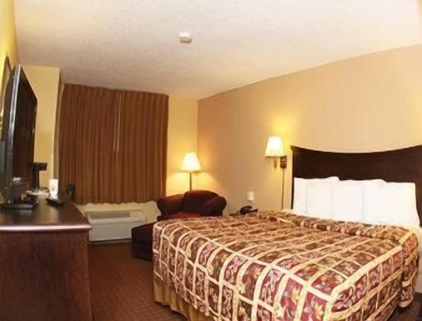 Imagen de la habitación del Hotel Super 8 By Wyndham Kutztown/allentown Area. Foto 11