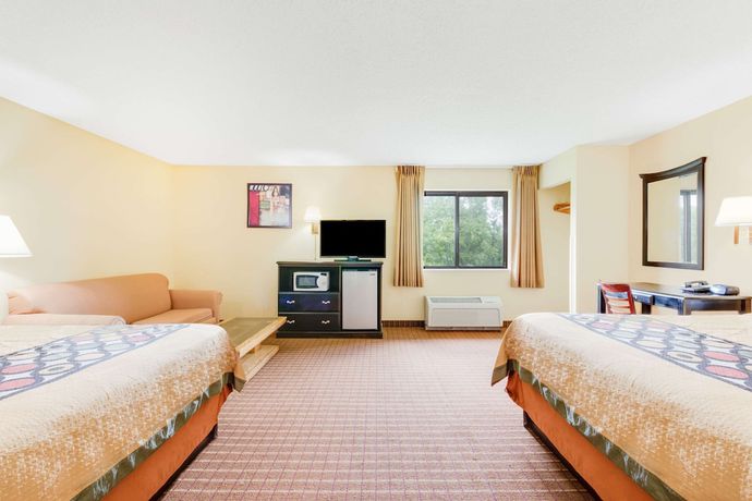Imagen de la habitación del Hotel Super 8 By Wyndham Kutztown/allentown Area. Foto 12