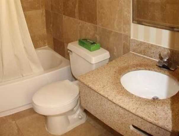 Imagen de la habitación del Hotel Super 8 By Wyndham Kutztown/allentown Area. Foto 16