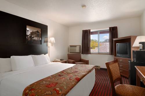 Imagen de la habitación del Hotel Super 8 By Wyndham La Crosse. Foto 4