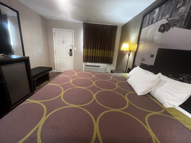 Imagen de la habitación del Hotel Super 8 By Wyndham La Marque Tx/texas City Area. Foto 1