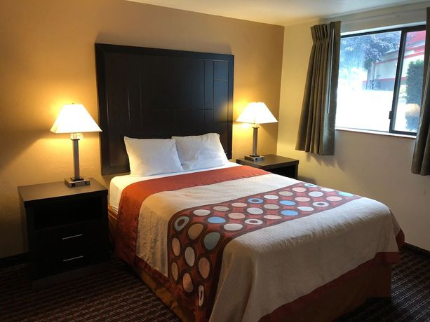 Imagen de la habitación del Hotel Super 8 By Wyndham Lacey Olympia Area. Foto 3