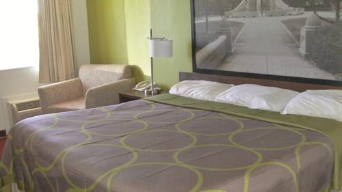 Imagen de la habitación del Hotel Super 8 By Wyndham Lafayette. Foto 6