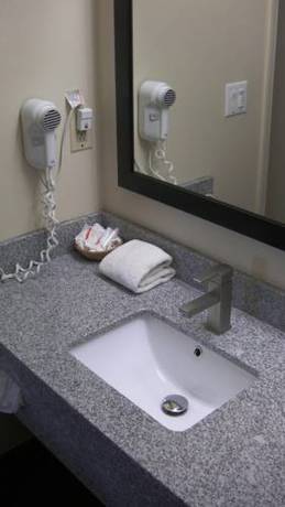 Imagen de la habitación del Hotel Super 8 By Wyndham Lafayette. Foto 13