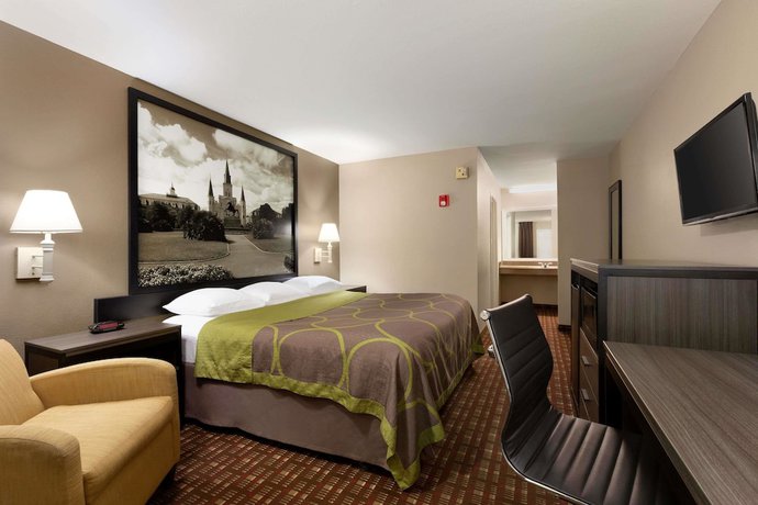 Imagen de la habitación del Hotel Super 8 By Wyndham Lake Charles Northeast. Foto 9