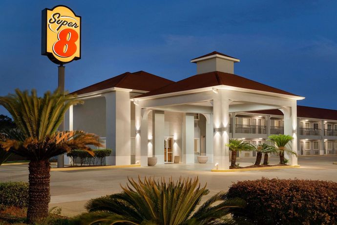 Imagen general del Hotel Super 8 By Wyndham Lake Charles Northeast. Foto 2