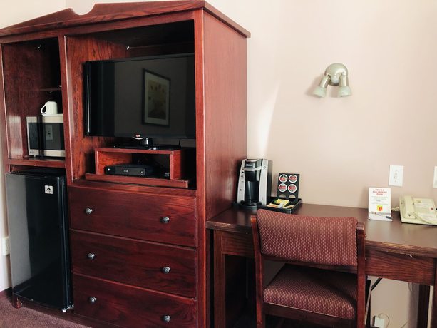Imagen de la habitación del Hotel Super 8 By Wyndham Lake Country/winfield Area. Foto 7