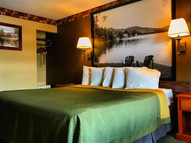 Imagen de la habitación del Hotel Super 8 By Wyndham Lake George/downtown. Foto 2