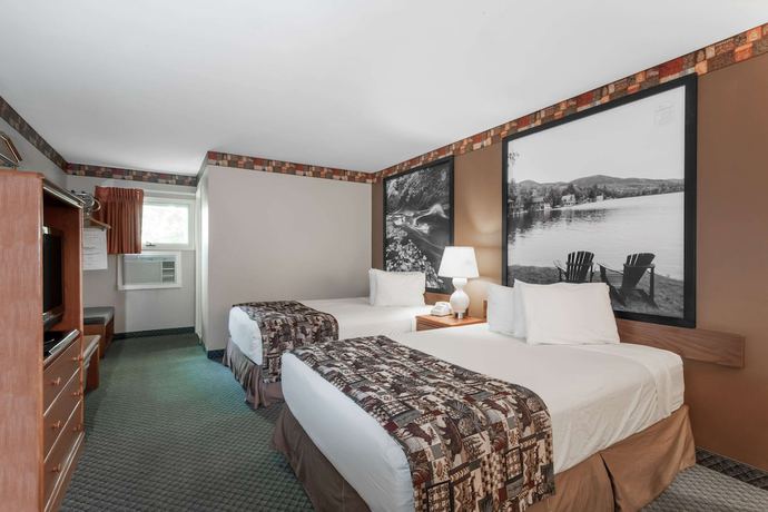 Imagen de la habitación del Hotel Super 8 By Wyndham Lake George/downtown. Foto 14