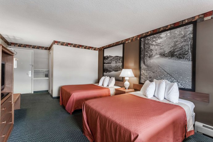 Imagen de la habitación del Hotel Super 8 By Wyndham Lake George/downtown. Foto 17