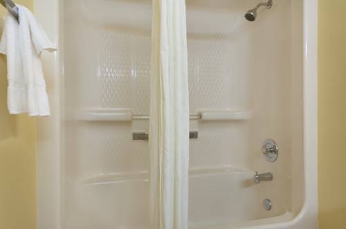 Imagen de la habitación del Hotel Super 8 By Wyndham Lancaster. Foto 7