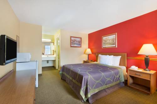 Imagen de la habitación del Hotel Super 8 By Wyndham Lancaster. Foto 9