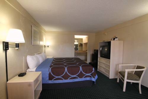 Imagen de la habitación del Hotel Super 8 By Wyndham Lantana West Palm Beach. Foto 15