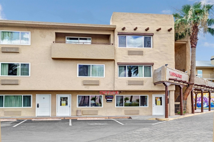 Imagen general del Hotel Super 8 By Wyndham Las Vegas North Strip/fremont St. Area. Foto 1