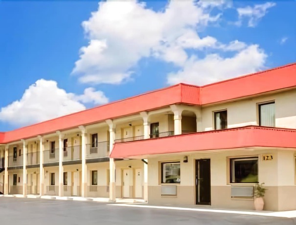 Imagen general del Hotel Super 8 By Wyndham Laurel. Foto 1