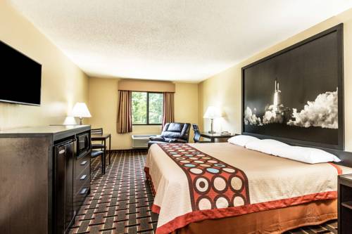 Imagen de la habitación del Hotel Super 8 By Wyndham League City/kemah Area. Foto 1