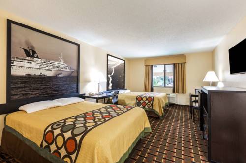 Imagen de la habitación del Hotel Super 8 By Wyndham League City/kemah Area. Foto 9