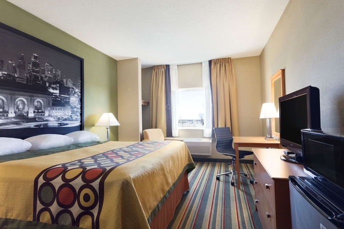 Imagen de la habitación del Hotel Super 8 By Wyndham Lees Summit. Foto 6
