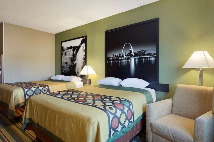 Imagen de la habitación del Hotel Super 8 By Wyndham Lees Summit. Foto 7
