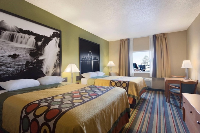 Imagen de la habitación del Hotel Super 8 By Wyndham Lees Summit. Foto 8