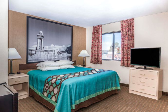 Imagen de la habitación del Hotel Super 8 By Wyndham Liverpool/clay/syracuse Area. Foto 12