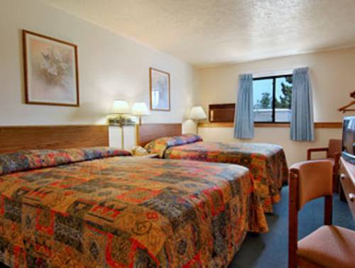 Imagen de la habitación del Hotel Super 8 By Wyndham Logan. Foto 11