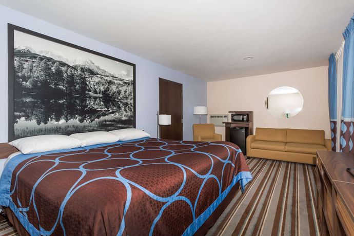 Imagen de la habitación del Hotel Super 8 By Wyndham Longmont/twin Peaks. Foto 4