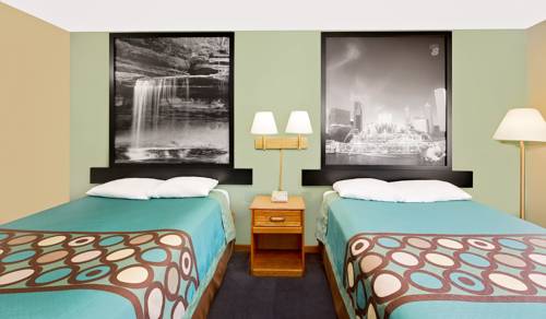 Imagen de la habitación del Hotel Super 8 By Wyndham Macomb. Foto 3