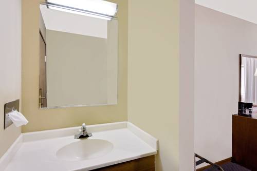 Imagen de la habitación del Hotel Super 8 By Wyndham Macomb. Foto 13