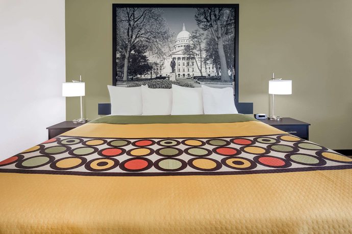 Imagen de la habitación del Hotel Super 8 By Wyndham Madison South. Foto 9