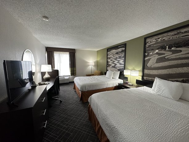 Imagen de la habitación del Hotel Super 8 By Wyndham Madison South. Foto 11