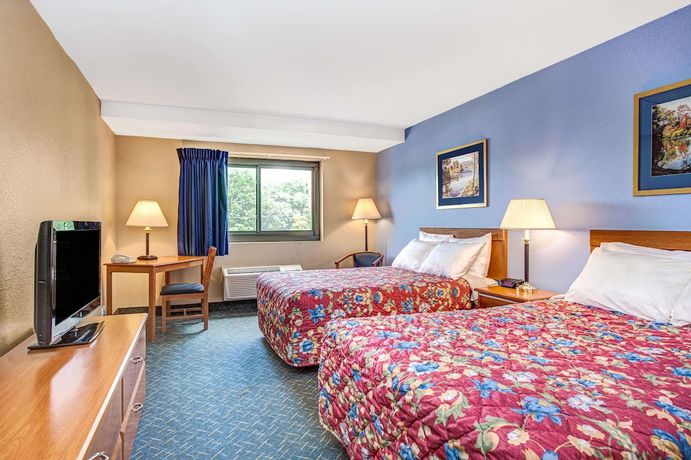 Imagen de la habitación del Hotel Super 8 By Wyndham Mahwah. Foto 11