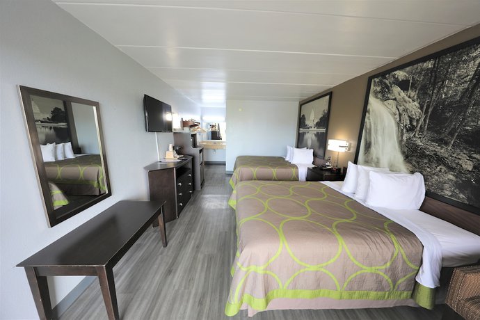 Imagen de los interiores del Hotel Super 8 By Wyndham Manassas. Foto 20