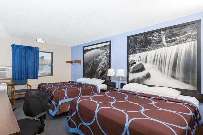 Imagen de la habitación del Hotel Super 8 By Wyndham Manhattan Ks. Foto 7