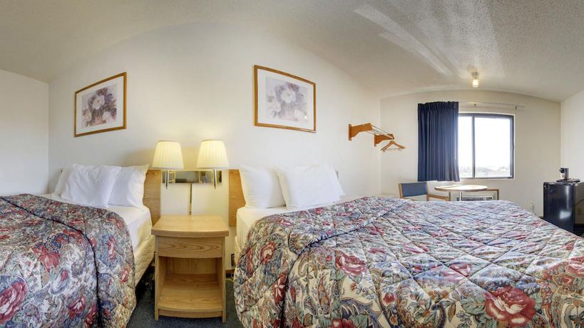 Imagen de la habitación del Hotel Super 8 By Wyndham Manhattan Ks. Foto 10