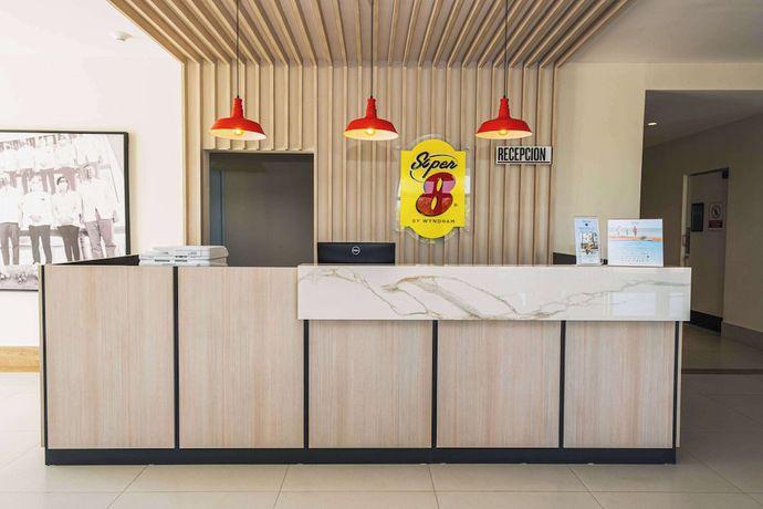 Imagen de los interiores del Hotel Super 8 By Wyndham Manzanillo. Foto 20