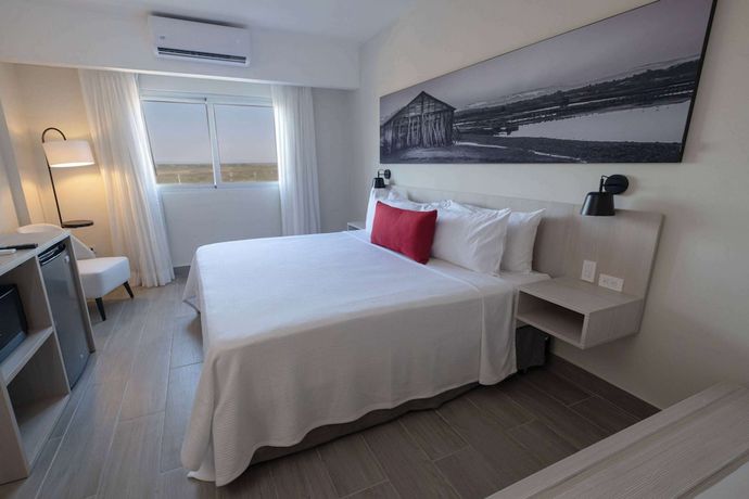 Imagen de la habitación del Hotel Super 8 By Wyndham Manzanillo. Foto 17