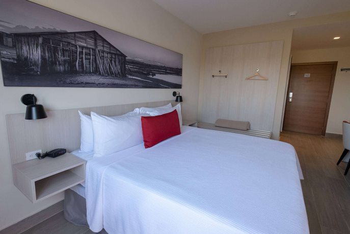 Imagen de la habitación del Hotel Super 8 By Wyndham Manzanillo. Foto 18