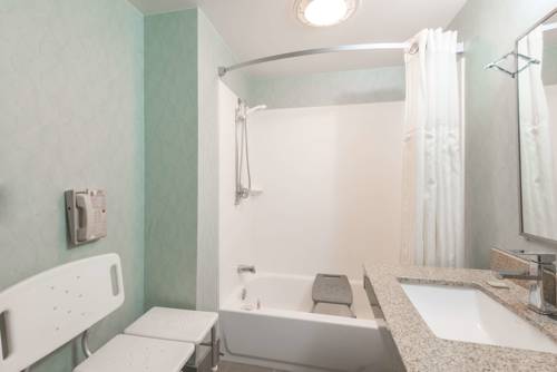 Imagen de la habitación del Hotel Super 8 By Wyndham Mars/cranberry/pittsburgh Area. Foto 4